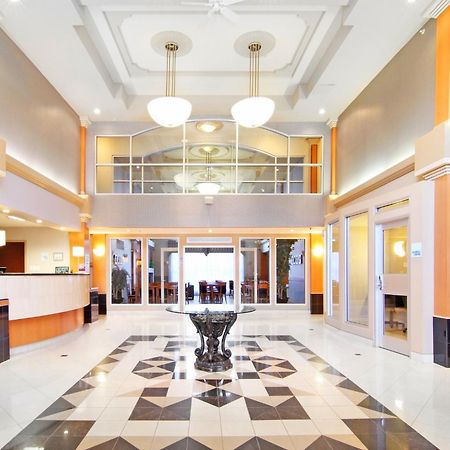 Holiday Inn Express Calgary South By Ihg Exteriör bild