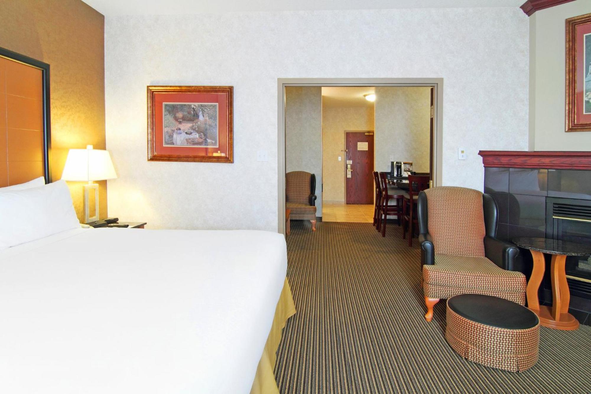 Holiday Inn Express Calgary South By Ihg Exteriör bild