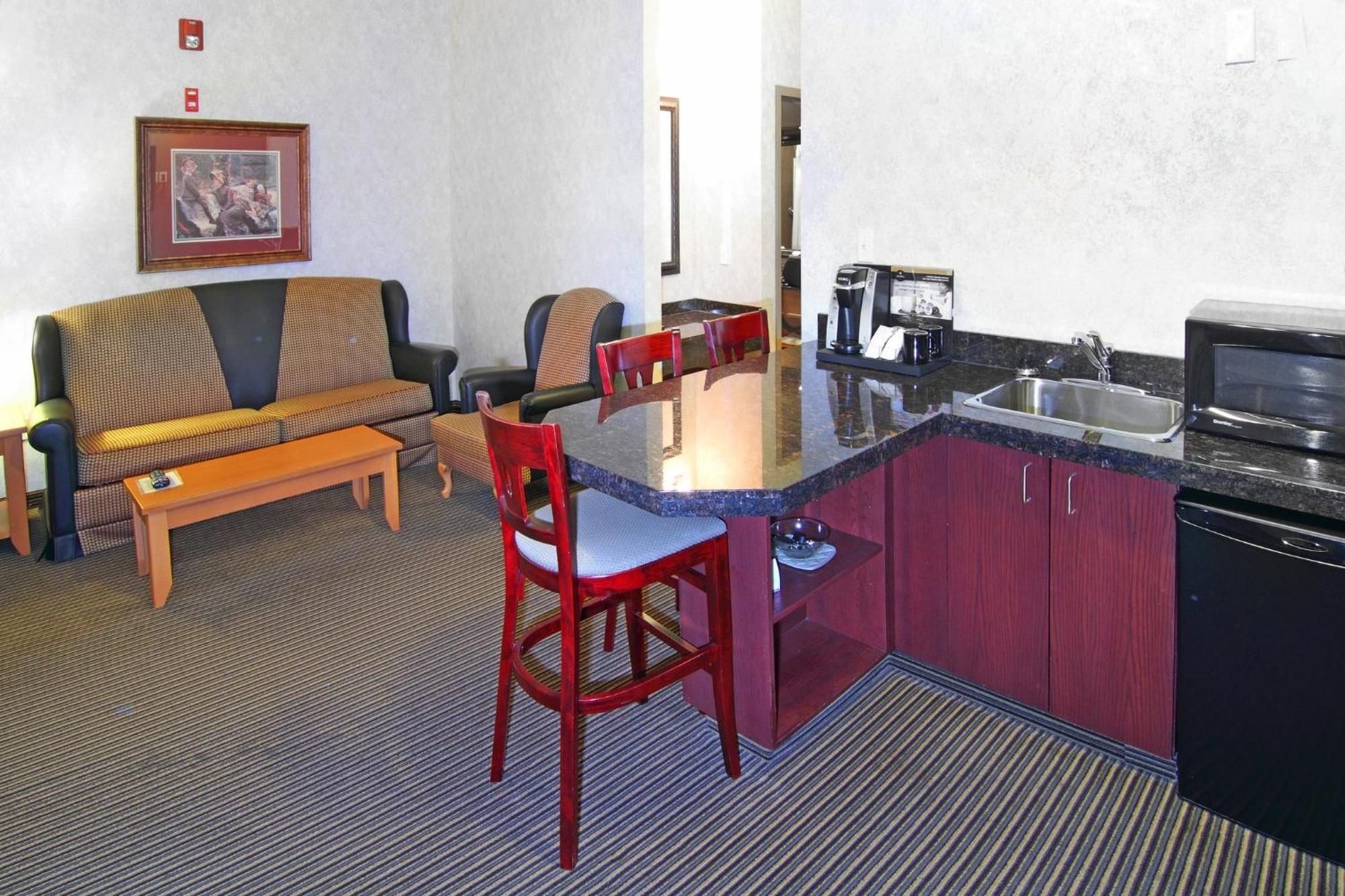 Holiday Inn Express Calgary South By Ihg Exteriör bild