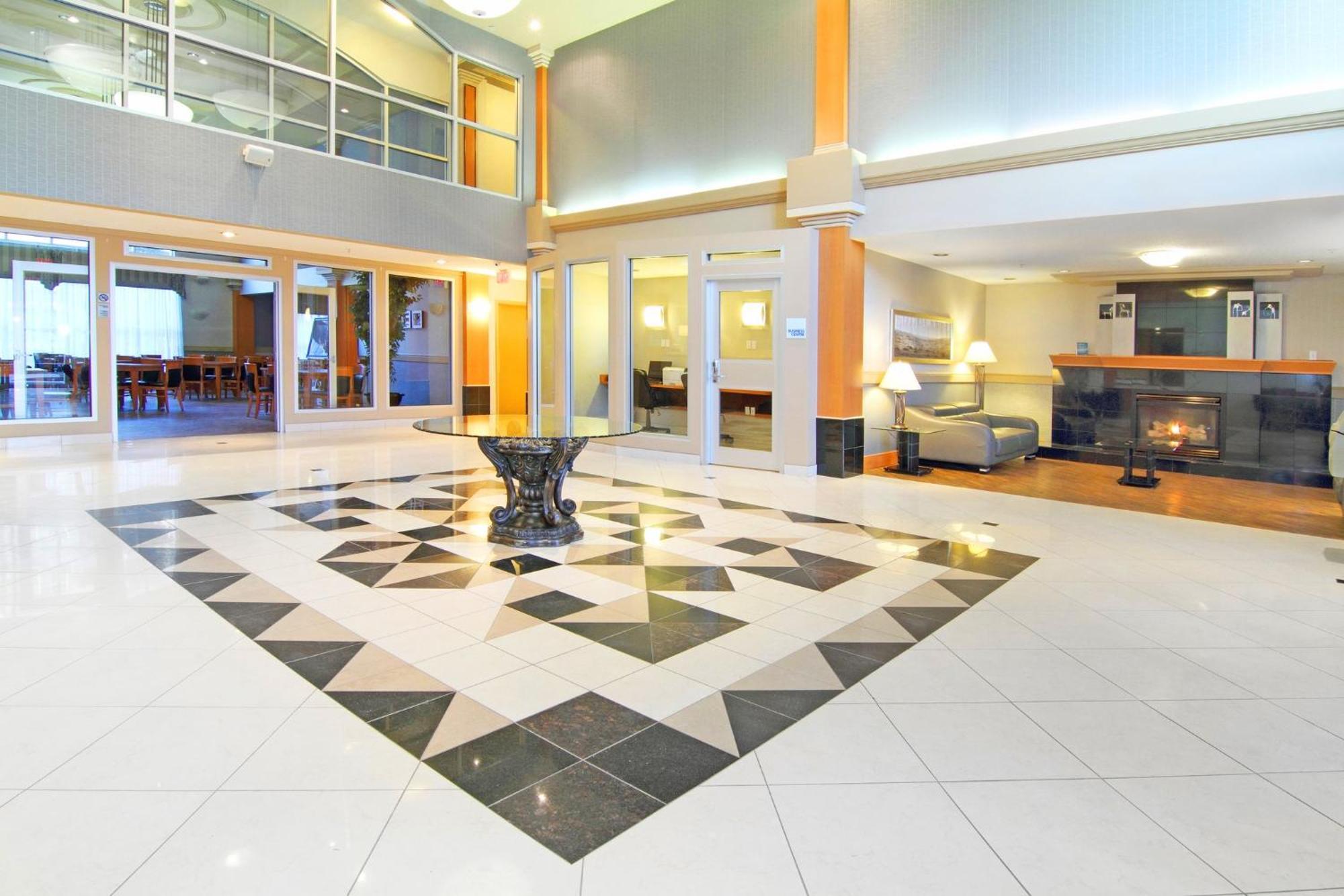 Holiday Inn Express Calgary South By Ihg Exteriör bild