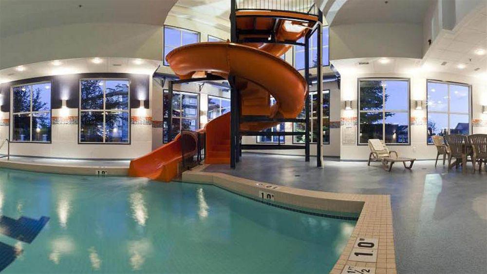 Holiday Inn Express Calgary South By Ihg Exteriör bild